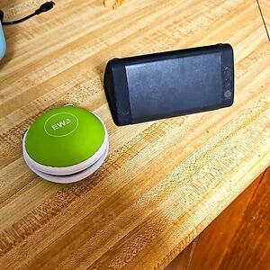 🔥🔥🔥2 Bluetooth speaker!!